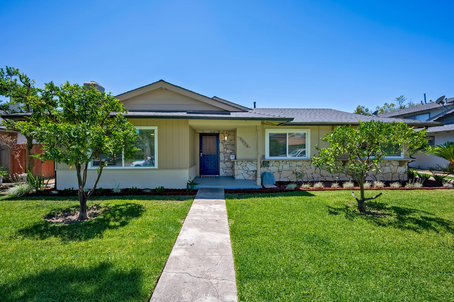 2620 West Aurora Street - 1